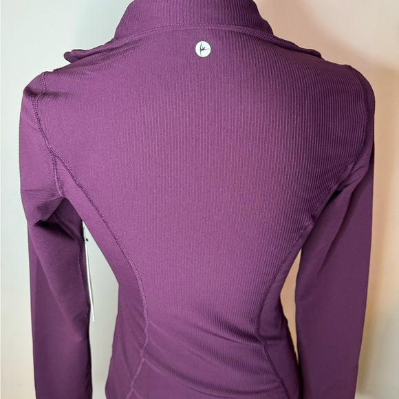 90 Degree by Reflex light weight Jacket - Picture 7 of 14